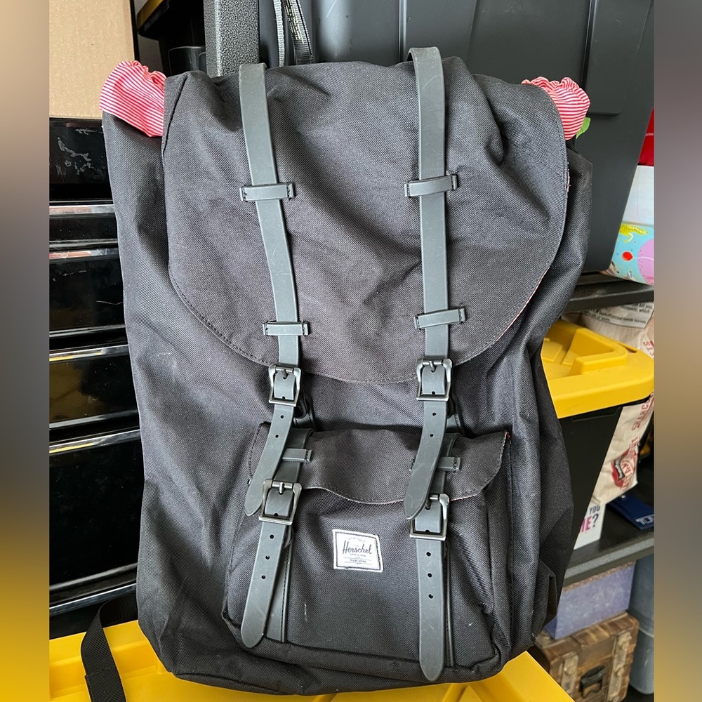 Black little America Hershel backpack